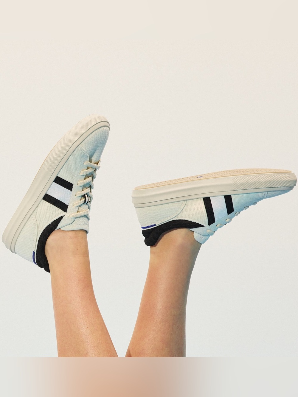 Rothy’s RS02 Sneaker “Jet” White Black Stripe Knit Sneakers – Women’s 7